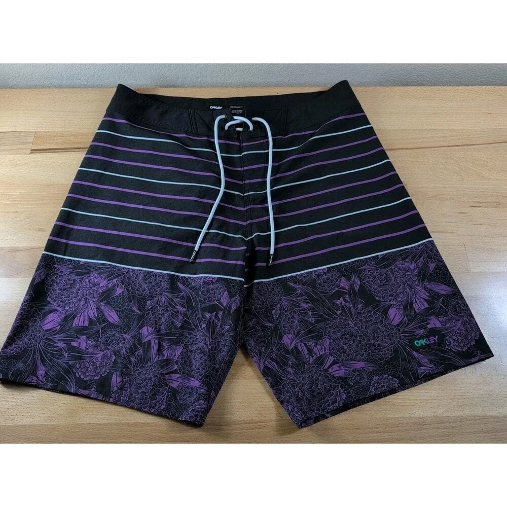 Oakley Board Shorts 33 Mens Black & Purple Back Pocket Swim Trunks